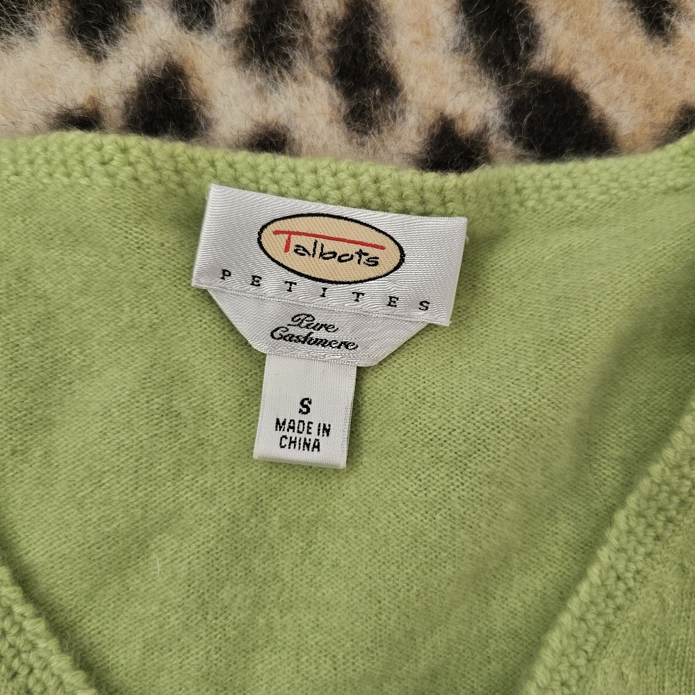 Vintage Talbots V neck sweater 100% cashmere pistachio green size small P - Picture 5 of 6